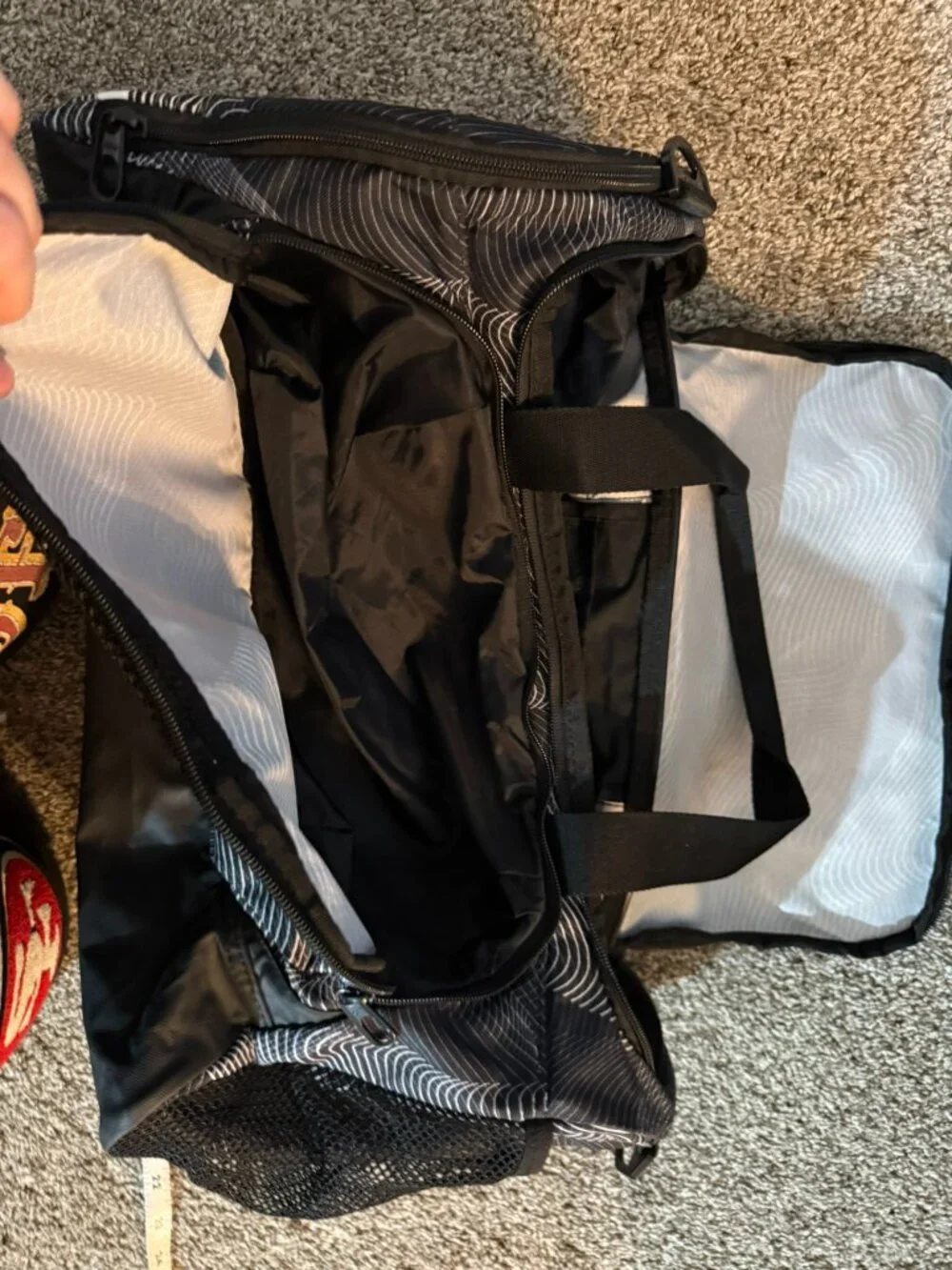 Nike Black White Graphic Print Gym Duffle Bag Sports Travel Overnight